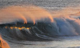 Video: Tsunami-like waves flood California beaches